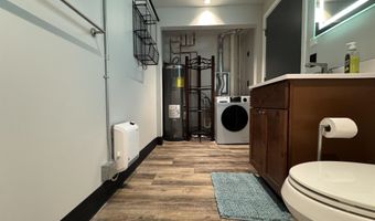 824 W 8th St, Appleton, WI 54914