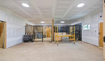 356 W Oak Grove Rd NW, Adairsville, GA 30103