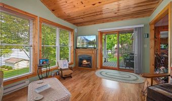 49 196th St, Alden, WI 54026