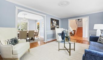 3808 WINTERSET Dr, Annandale, VA 22003