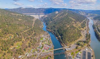 56 Northfork Dr, Ahsahka, ID 83520