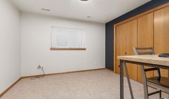 708 S 6th Ave, Brandon, SD 57005