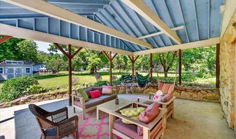 6926 Woodridge Dr, Avon, IN 46123