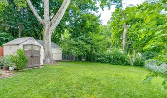 581 Palisades Dr, Akron, OH 44303