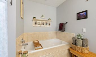 105 Sierra Ln, Arcanum, OH 45304
