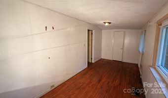 26 Dogwood Ct, Asheville, NC 28805