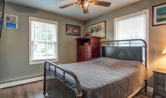 61 Yardarm Ct, Bayville, NJ 08721