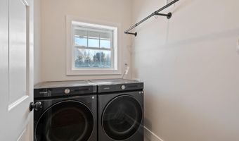 9815 Snow Pointe Dr SE, Alto, MI 49302