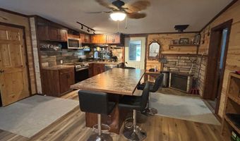 941 S Main St, Cascade, ID 83611