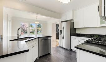 5625 SE JENNINGS Ave, Milwaukie, OR 97267