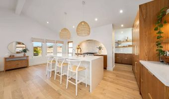 2040 Kanakanui Rd, Kihei, HI 96753