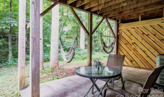 7 Oak Hollow Dr, Asheville, NC 28805