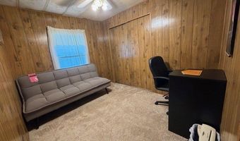 6 New St, Beacon Falls, CT 06403