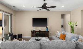 5401 Reef Cir, Carlsbad, CA 92008