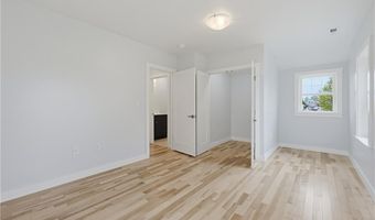 33 Jefferson Ave, East Providence, RI 02915