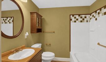 308 Orchard St, Alma, MI 48801