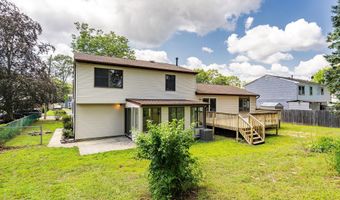 13 Grouse Dr, Bayville, NJ 08721