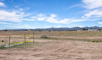 2285 W Chardonnay Way, Paulden, AZ 86334