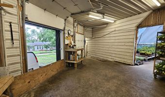 1157 E Dade 186, Ash Grove, MO 65604