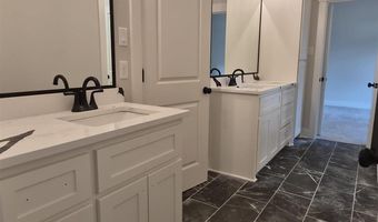 6708 N Detonti Rd, Bauxite, AR 72011