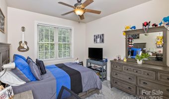 33 Stone House Rd, Arden, NC 28704