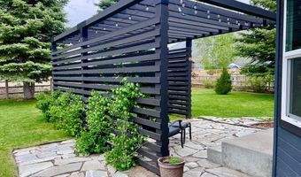 220 Parkside Dr, Bellevue, ID 83313