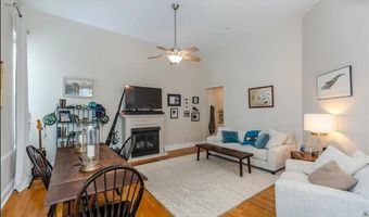 12 Elm St 2, Newport, RI 02840