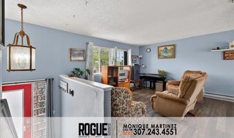 1960 Prairie Ln, Bar Nunn, WY 82601