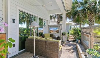 556 TIMBER BRIDGE Ln, Atlantic Beach, FL 32233