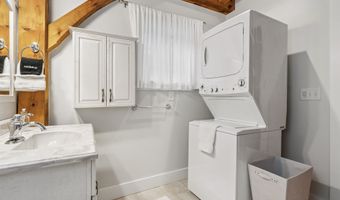 24 Dew Point Ln, Center Harbor, NH 03226