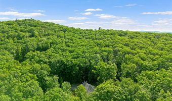 25 Lake Grove Ln, Auburn, ME 04210