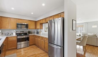 6006 KEBLE Dr, Alexandria, VA 22315