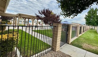 20843 Waalew Rd C44, Apple Valley, CA 92307