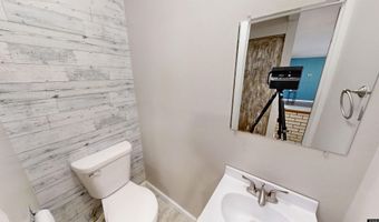 2040 W 41st St, Casper, WY 82604