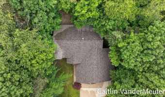 11035 Timberline Dr, Allendale, MI 49401
