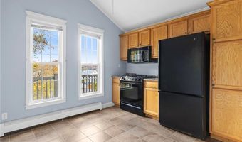 401 Old River Rd, Lincoln, RI 02838