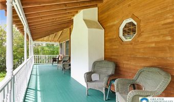141 Embill Dr, Tobyhanna, PA 18610