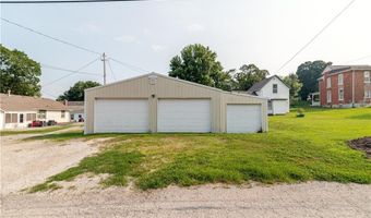 905 Parallel St, Atchison, KS 66002