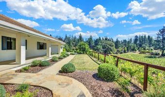 875 White Cottage Rd N, Angwin, CA 94508