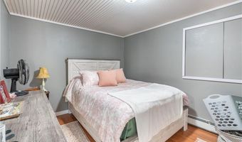 460 Hammet Rd, Coventry, RI 02816