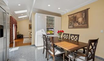 44 Netz Pl, Albertson, NY 11507