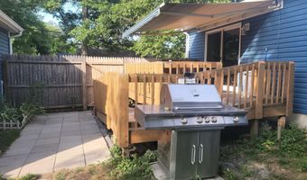 200 Pacific Ave, Beachwood, NJ 08722