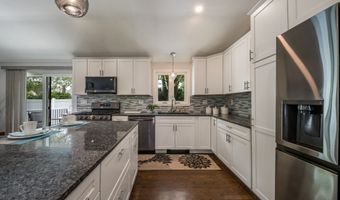 26 Indian Dr, Clinton, CT 06413