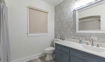 452 Pacific St, Berwick, LA 70342