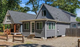 375 E BARNEGAT Ave, Bayville, NJ 08721