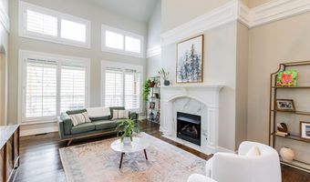 904 NW Oxford Gate, Bentonville, AR 72712