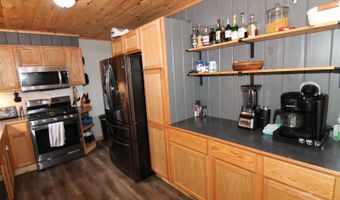 12366 Pleasanton Rd, Athens, OH 45701