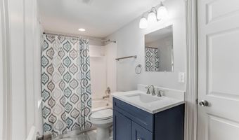 110 E 6TH St, Laurel, DE 19956