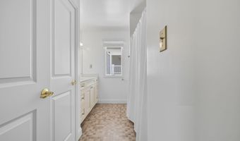 273 7th St, Avalon, NJ 08202