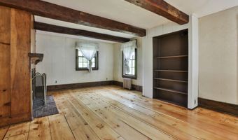 42 Main St, Brookline, NH 03033